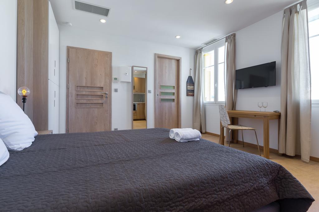 Palais Saint Pierre Apartment Cagnes-sur-Mer Luaran gambar